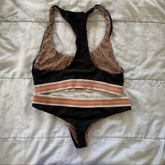 Acacia x Olympia Activewear set - Picture 2 of 3